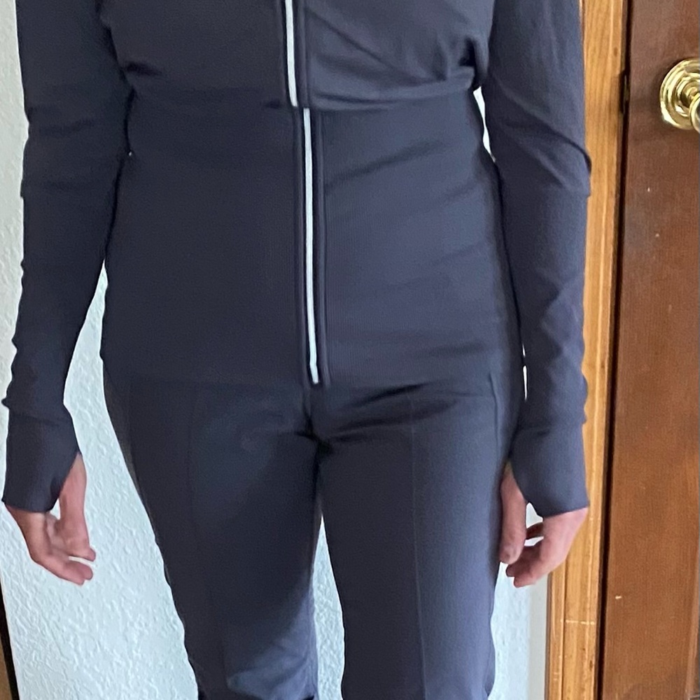 Lululemon track pants - Picture 7 of 9